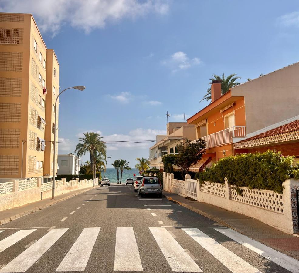 Sweet Sandy Beach - 1 Minute Walk To Mediterranean Beaches سانتا بولا المظهر الخارجي الصورة